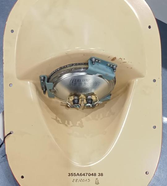 355A647048-38 TAXI  LIGHT