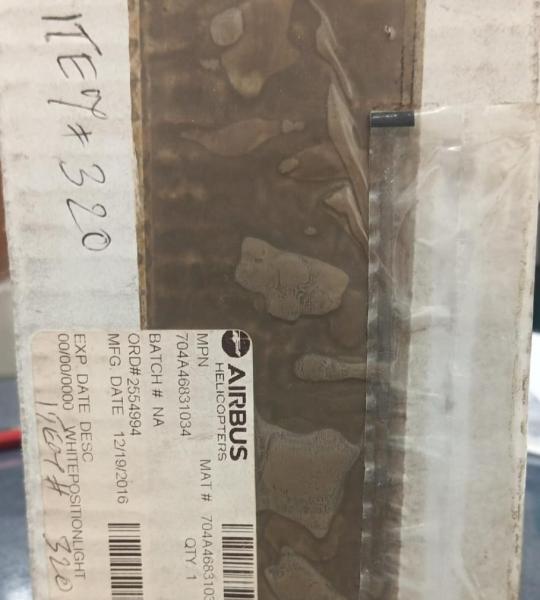 704A46831034 WHITE POSTION  LIGHT