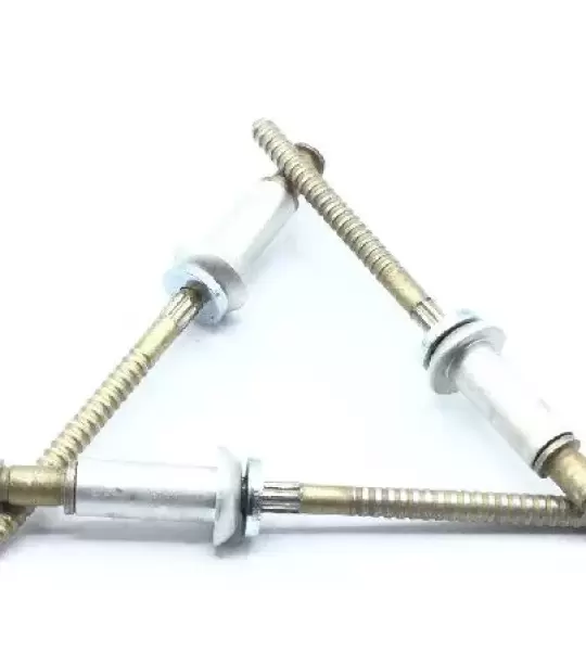 CR3243-4-02 RIVET/100