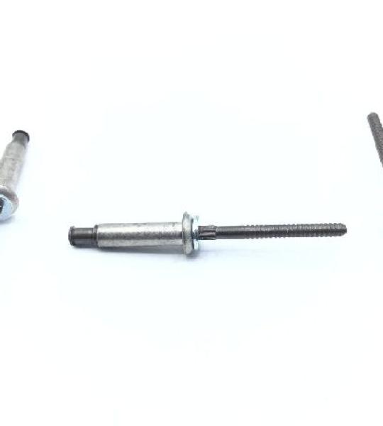 CR3523-6-2 RIVET